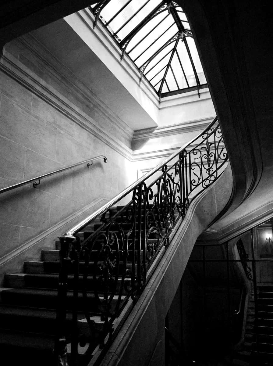 L'escalier de l'immeuble du cabinet